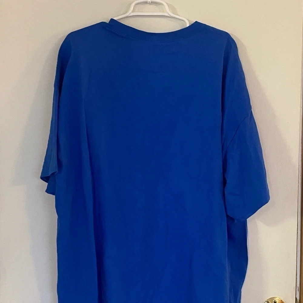 Men’s two extra large blue and black graphic tee